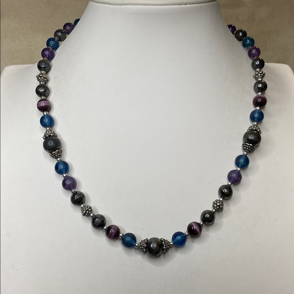 10/$10 Multiple colored beads with purple cat eye Beads - Picture 2 of 5